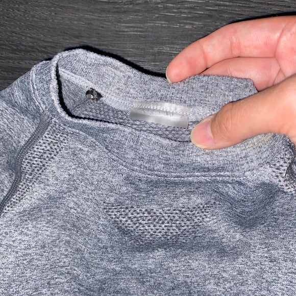 Gymshark ombré long sleeve workout shirt - Picture 3 of 3